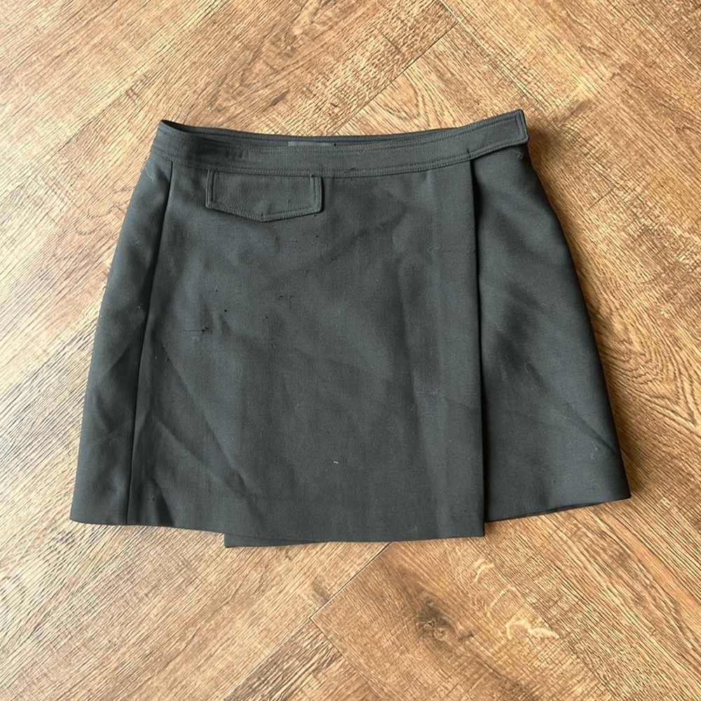 Theory Classic Wrap Mini Skirt Black Sz 6